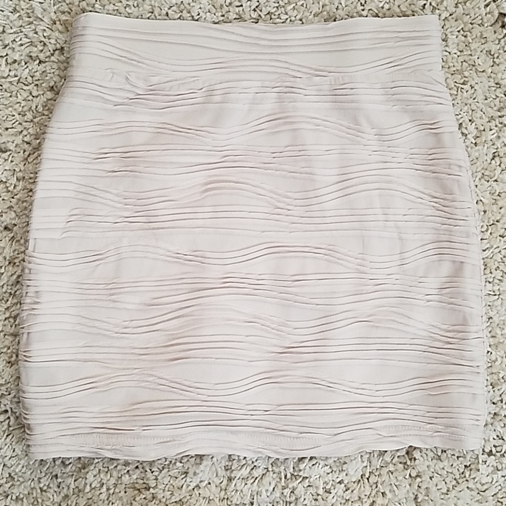 Sparkle & Fade XS Wave Mini Skirt